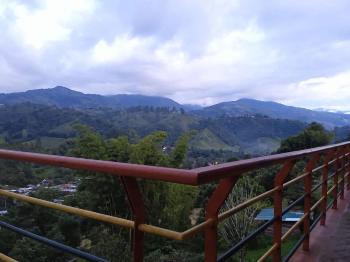 Rural San Francisco Homestay *